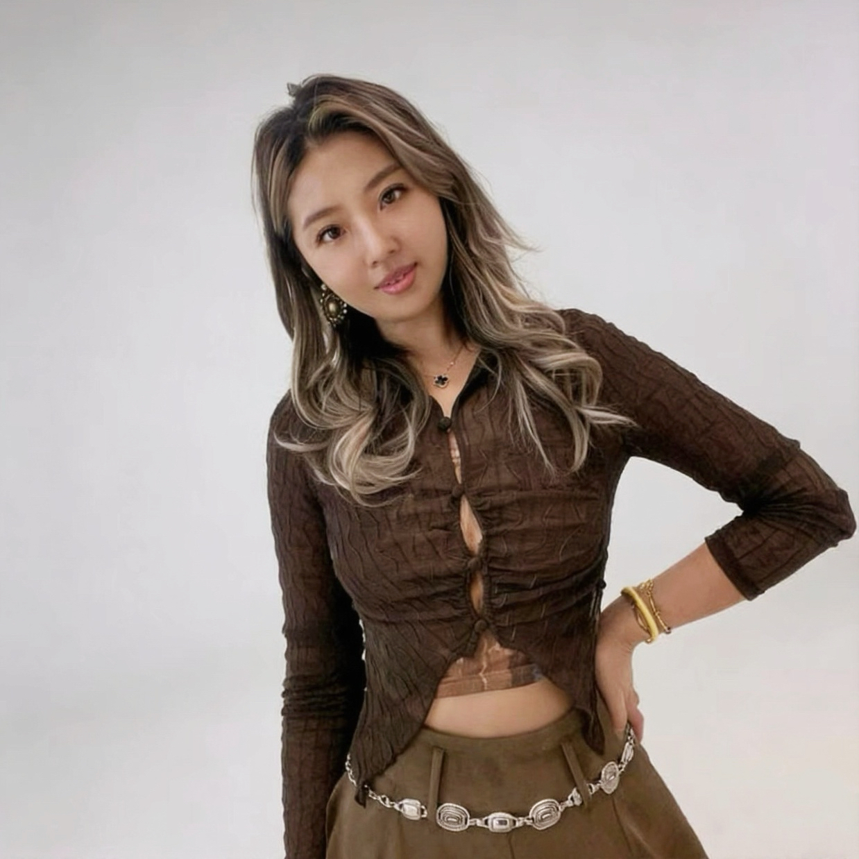 张莉伟